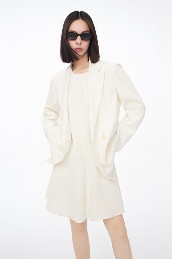#color_Off White