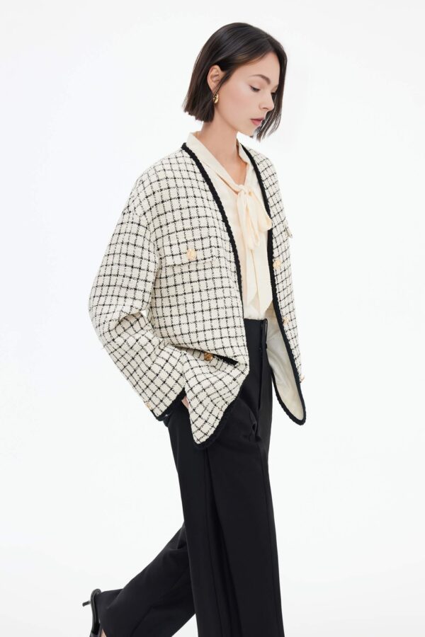 #color_Off White