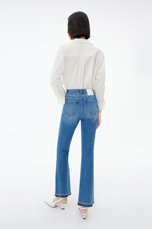 #color_Off White