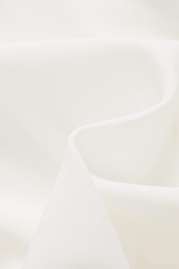 #color_White