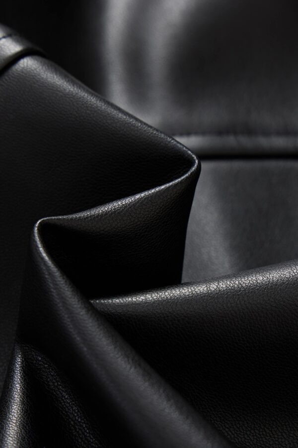 #color_Black