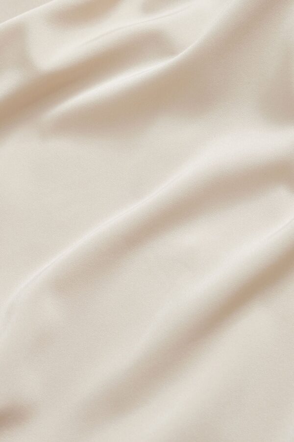 #color_Off White