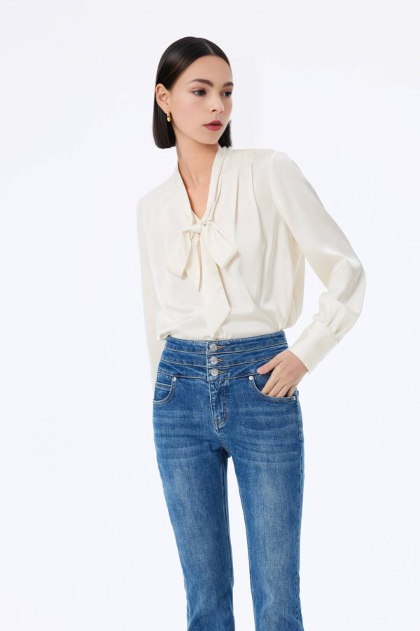 #color_Off White