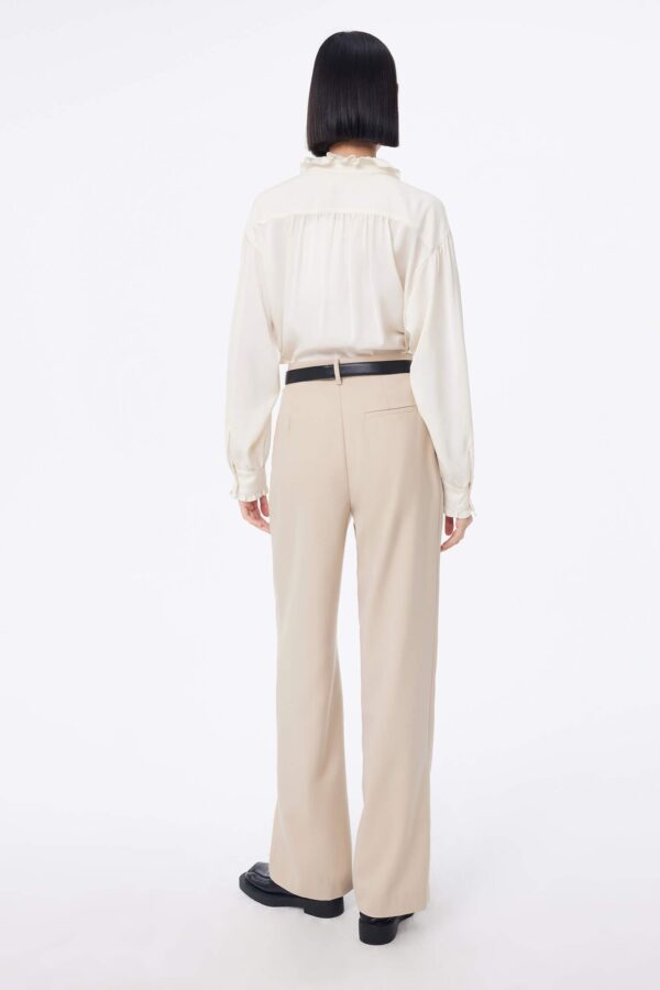 #color_Off White