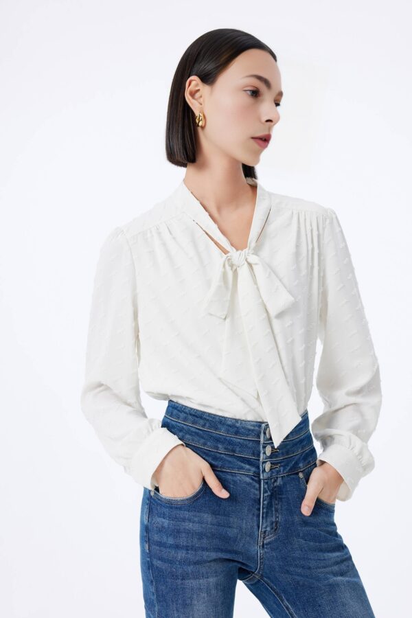 #color_Off White