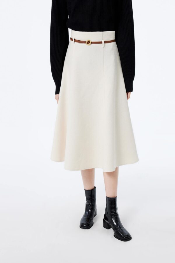 #color_Off White
