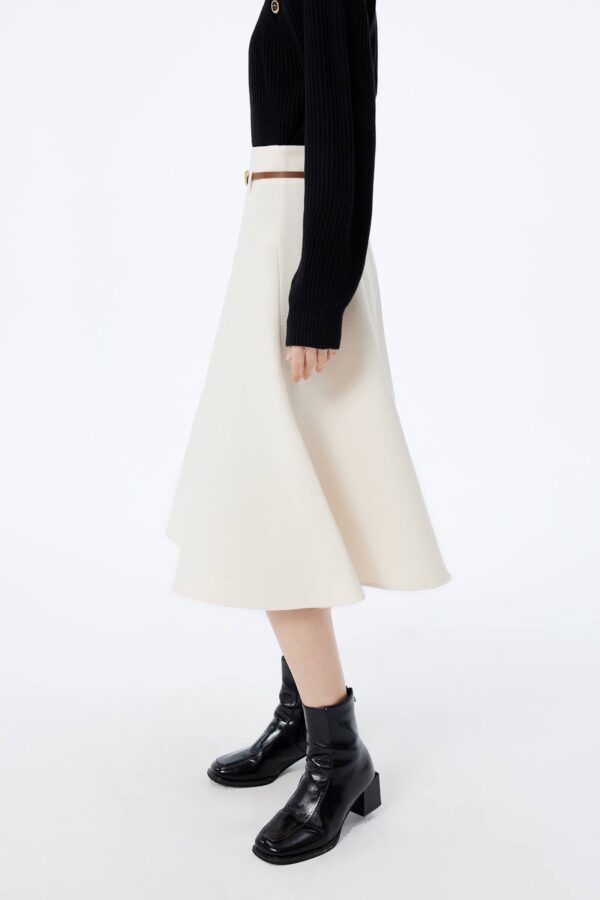 #color_Off White