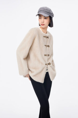 #color_Off White