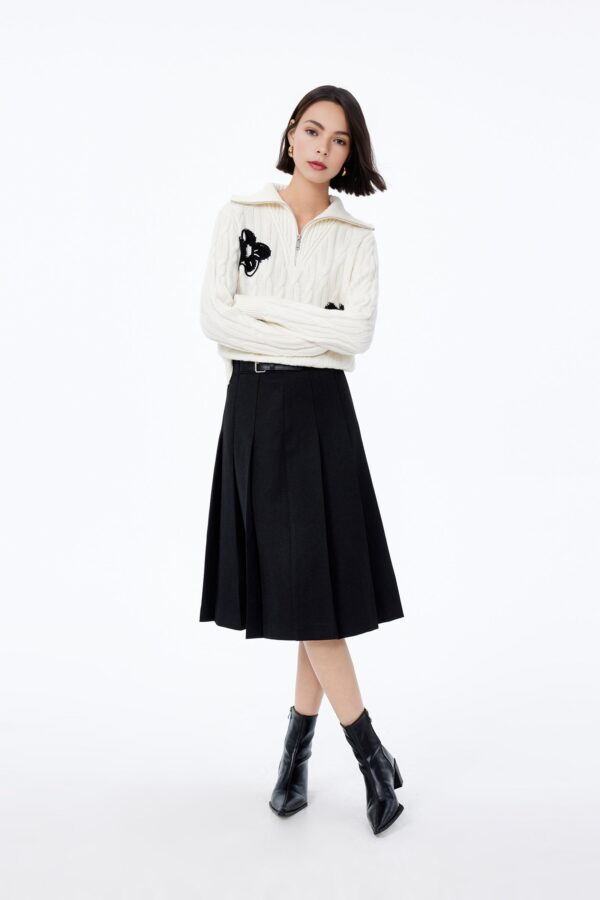 #color_Off White