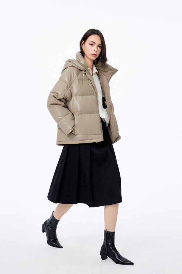 #color_Off White