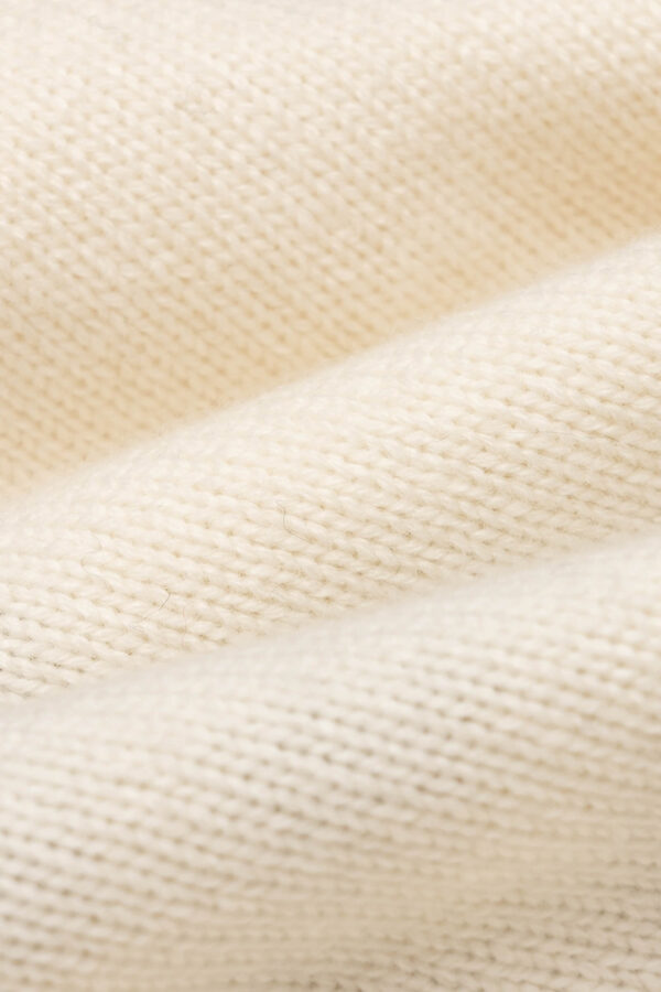 #color_Off White