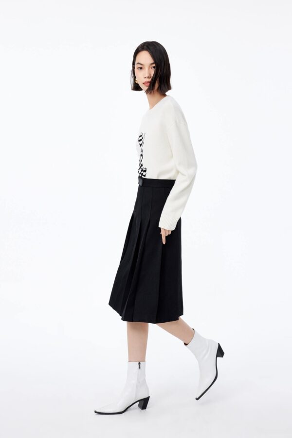 #color_Off White