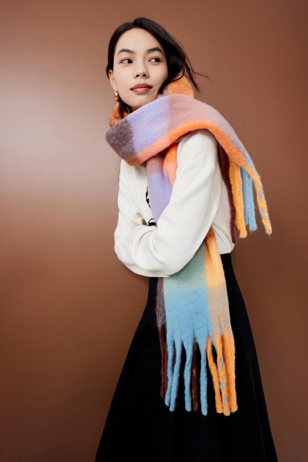 #color_Off White