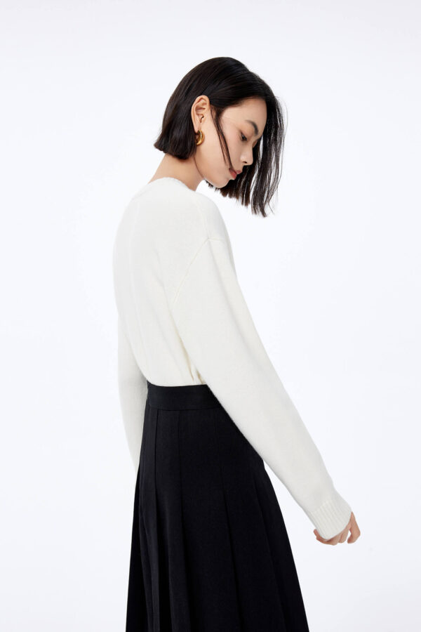 #color_Off White