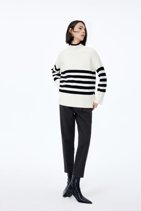 #color_Off White