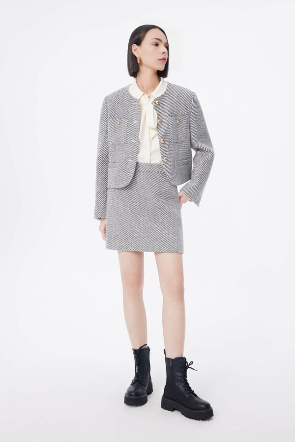 #color_Off White