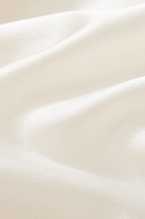 #color_Off White