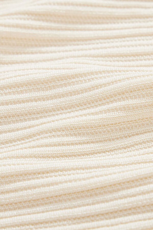 #color_Off White