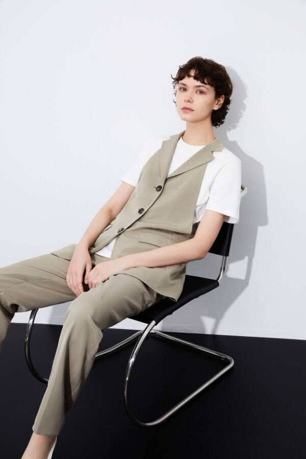 #color_Off White