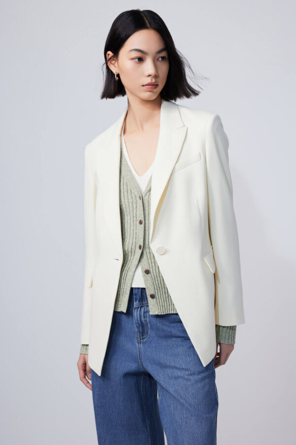 #color_Off White