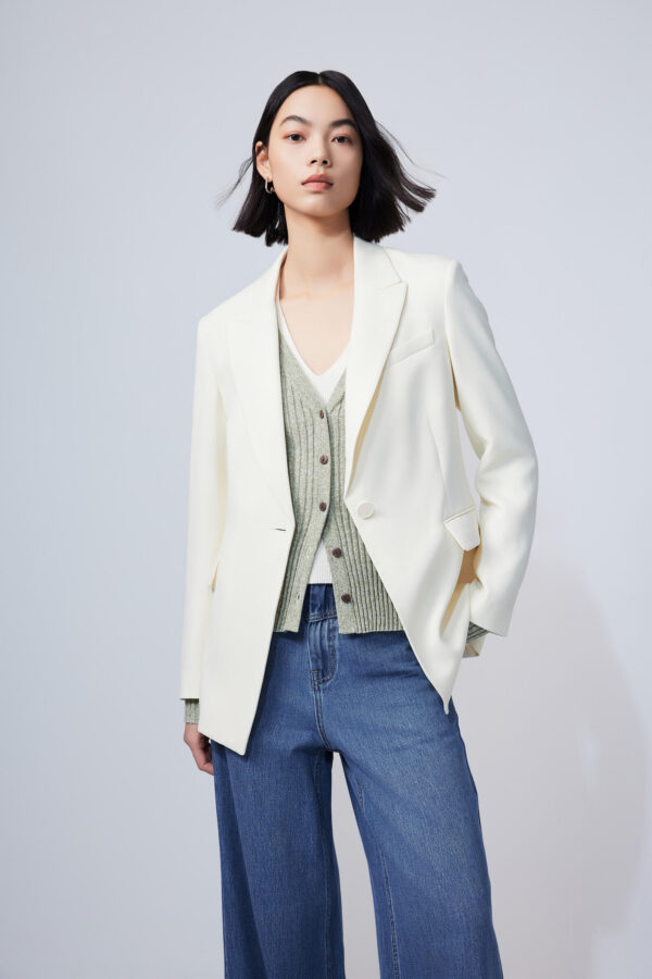 #color_Off White