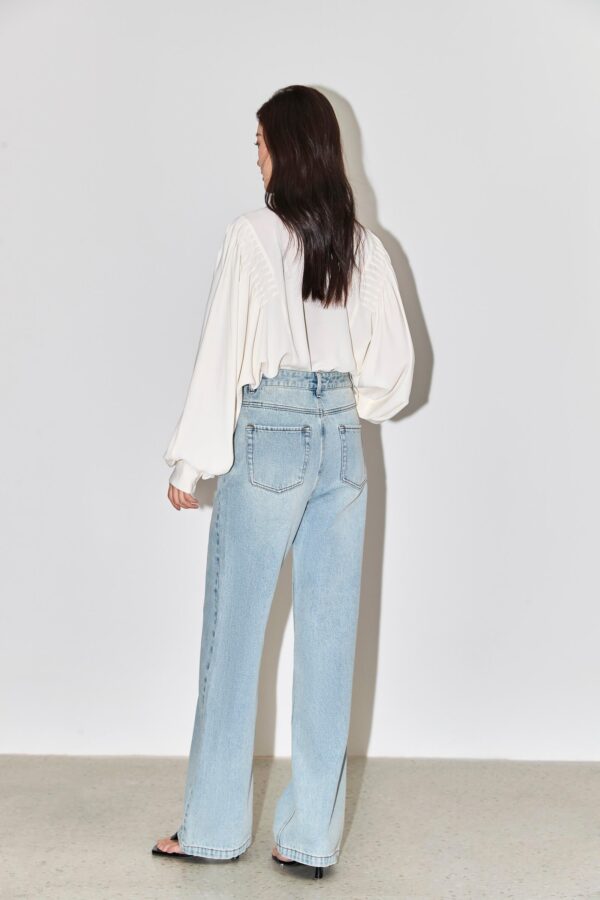 #color_Off White