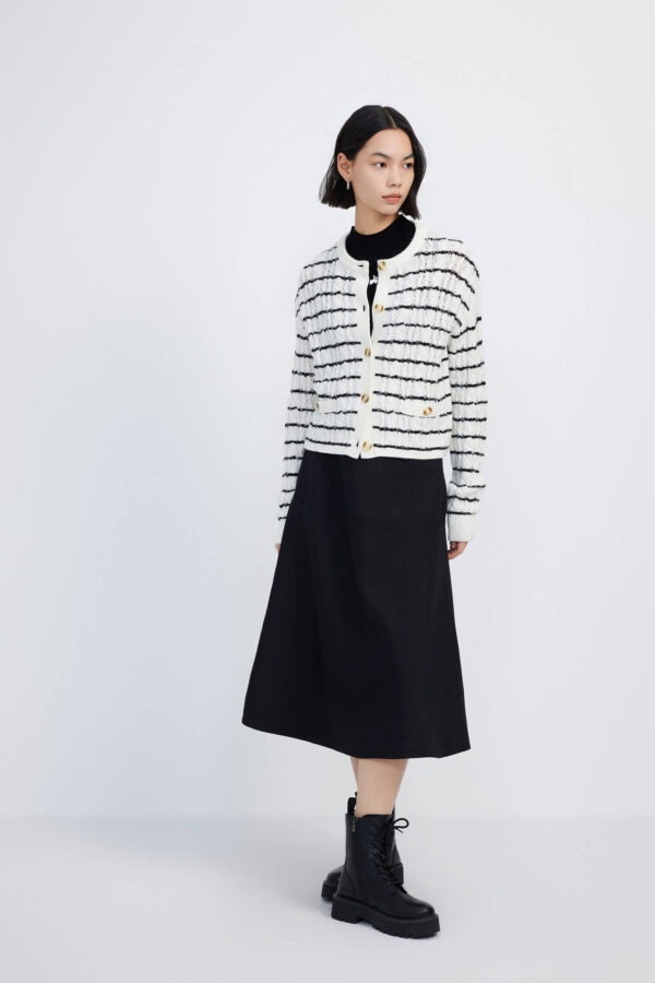 #color_Off White