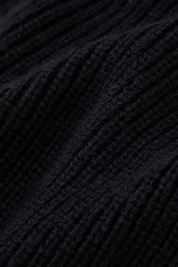 #color_Black