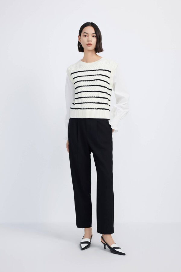 #color_Off White