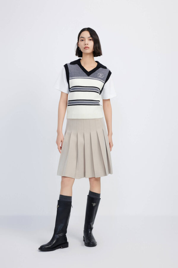 #color_Off White