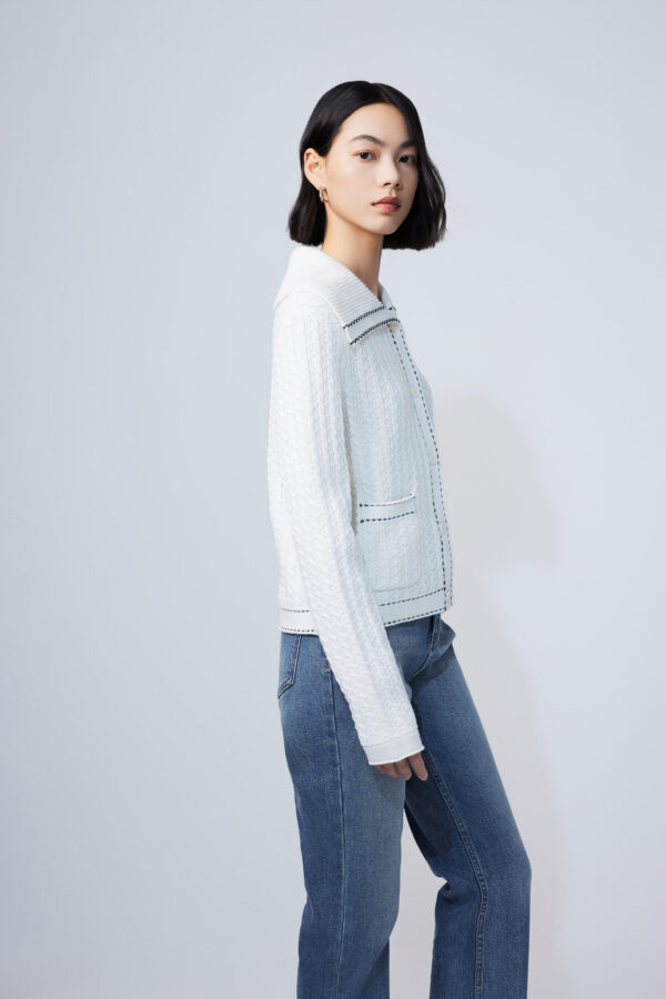 #color_Off White