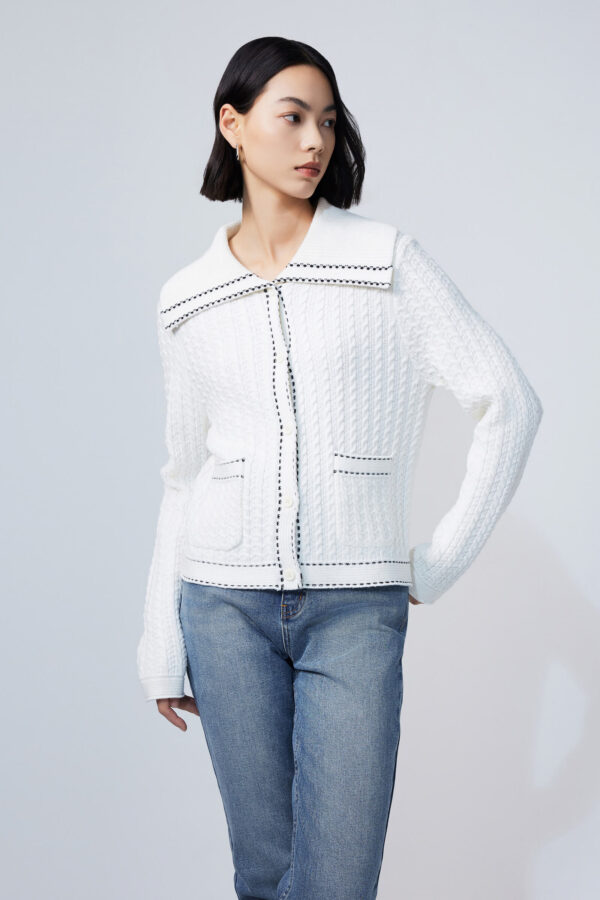 #color_Off White