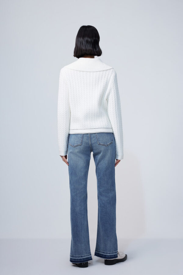 #color_Off White