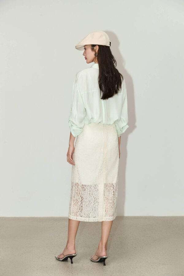 #color_Off White