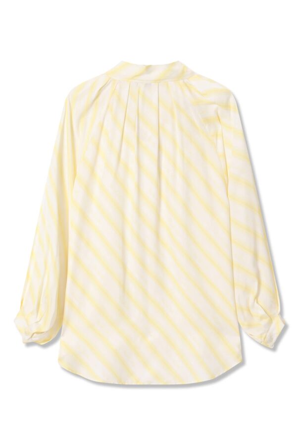 #color_Creamy Yellow